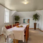 דירה 3 Bedroom Gorgeous In