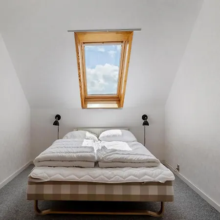 3 Bedroom Gorgeous In Hojer