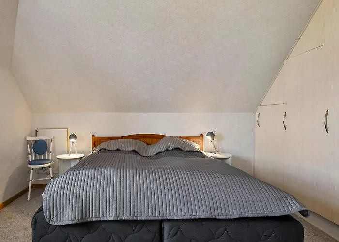 3 Bedroom Gorgeous In Hojer